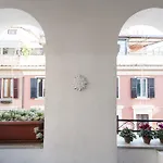 Flatinrome Trastevere Complex Roma