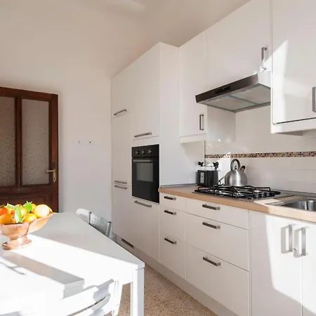 Flatinrome Trastevere Complex Apartment *
