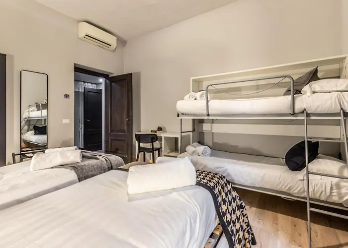 Flatinrome Trastevere Complex רומא